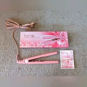 Solia Ceramic Ionic 1" Flat Iron - Limited Edition PINK